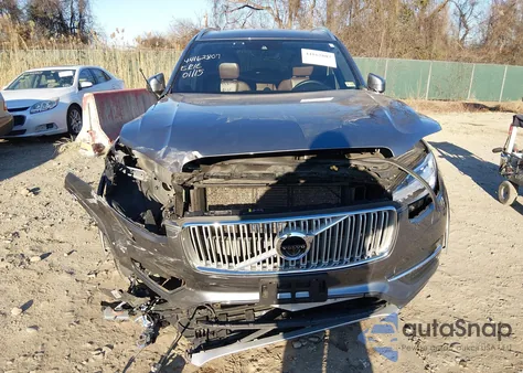 2018 Volvo Xc90 T6 Inscription z USA, uszkodzony, nr VIN YV4A22PL5J1216042